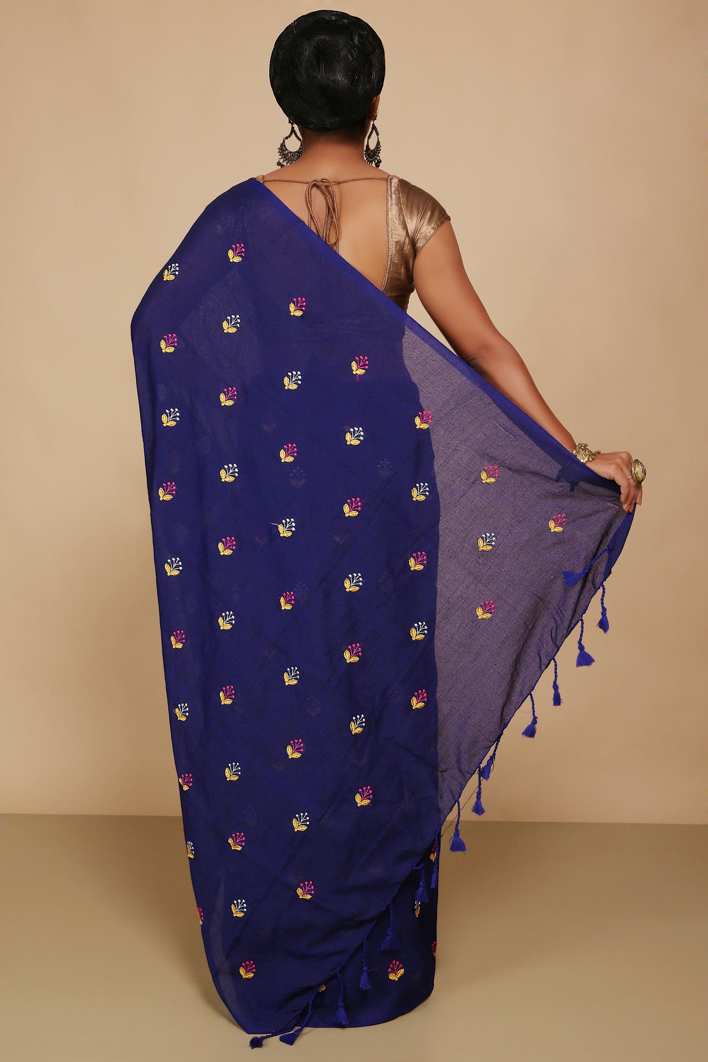 Lamp Embroidery Cotton saree With Blouse Piece (Blue)