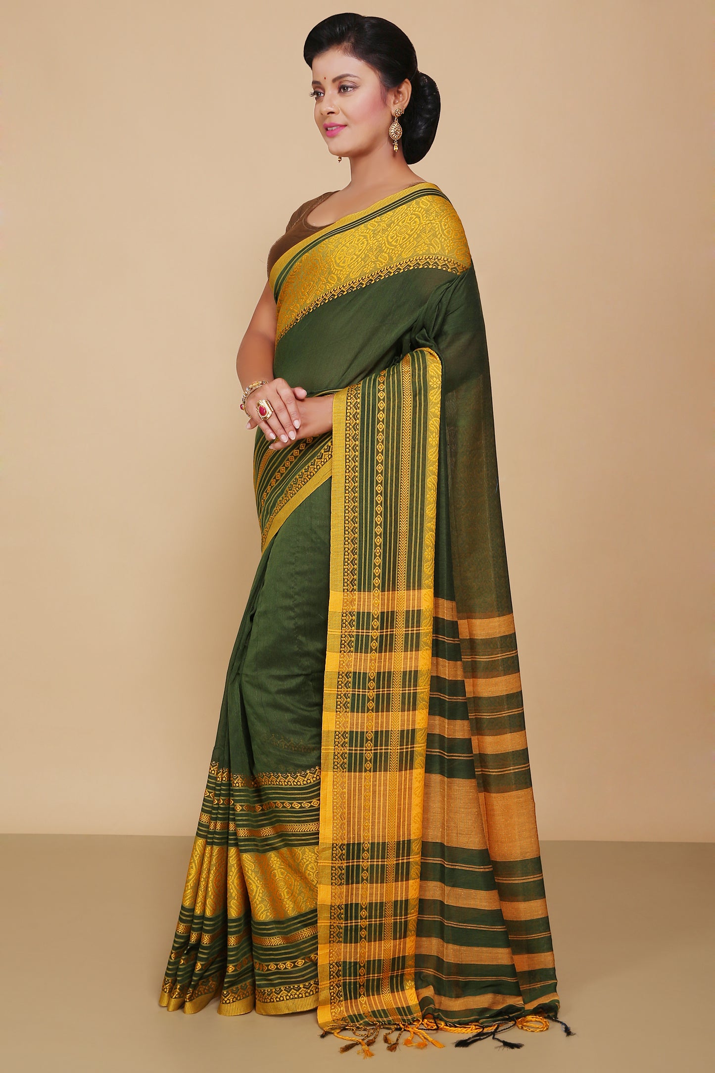 mahapar cotton saree  (Pesta)