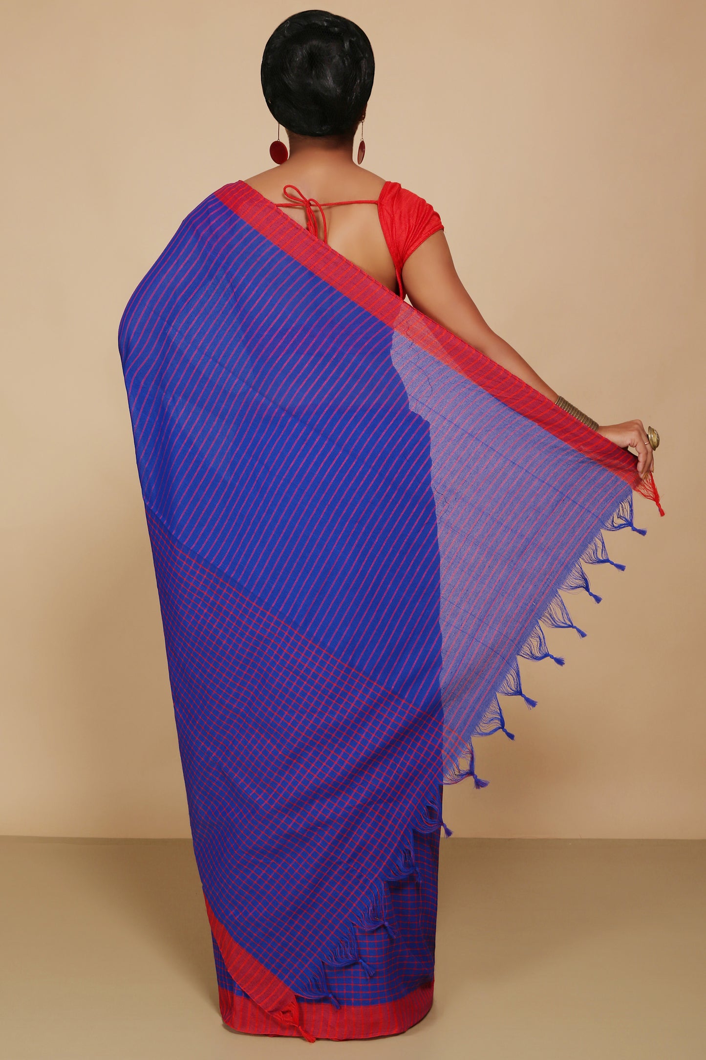 Traditional Cotton Check Saree With Blouse Piece (Blue)