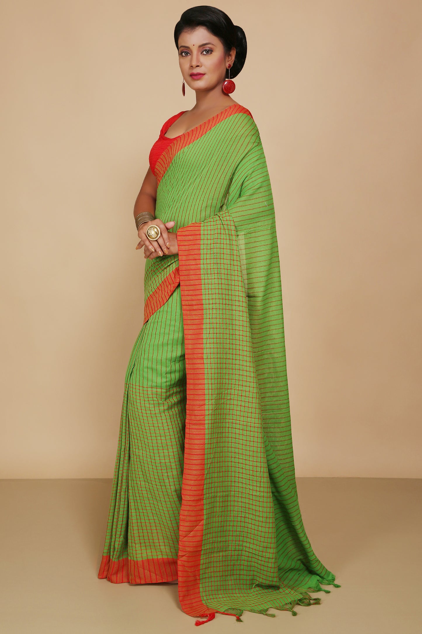 Traditional Cotton Check Saree With Blouse Piece (Green)