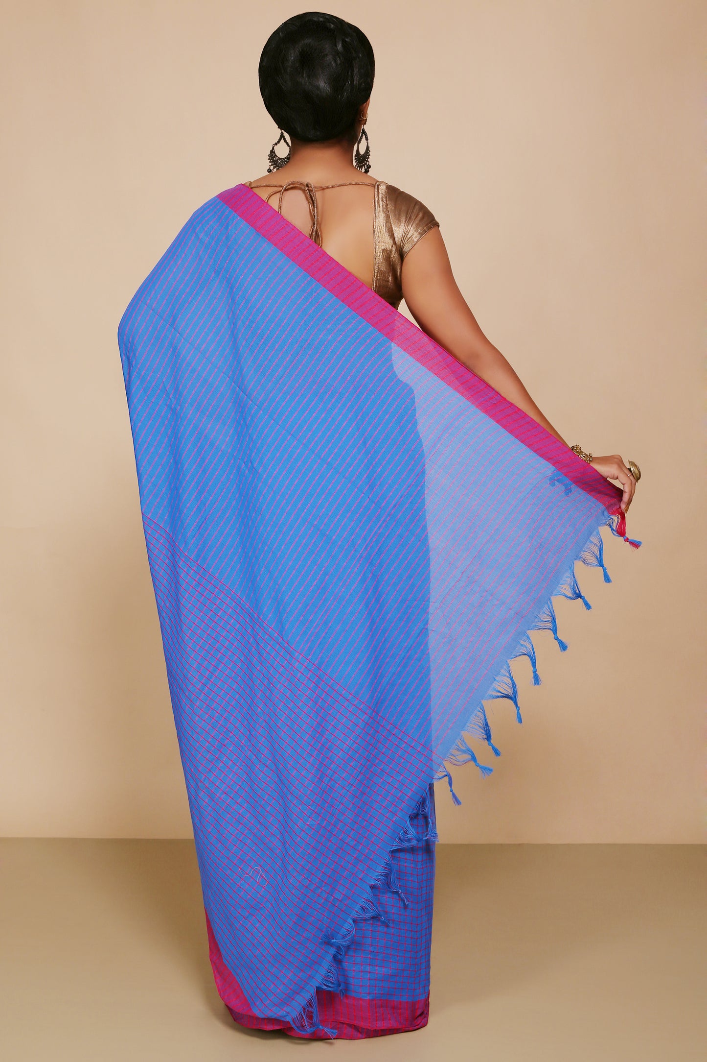 Traditional Cotton Check Saree With Blouse Piece (Turquise)