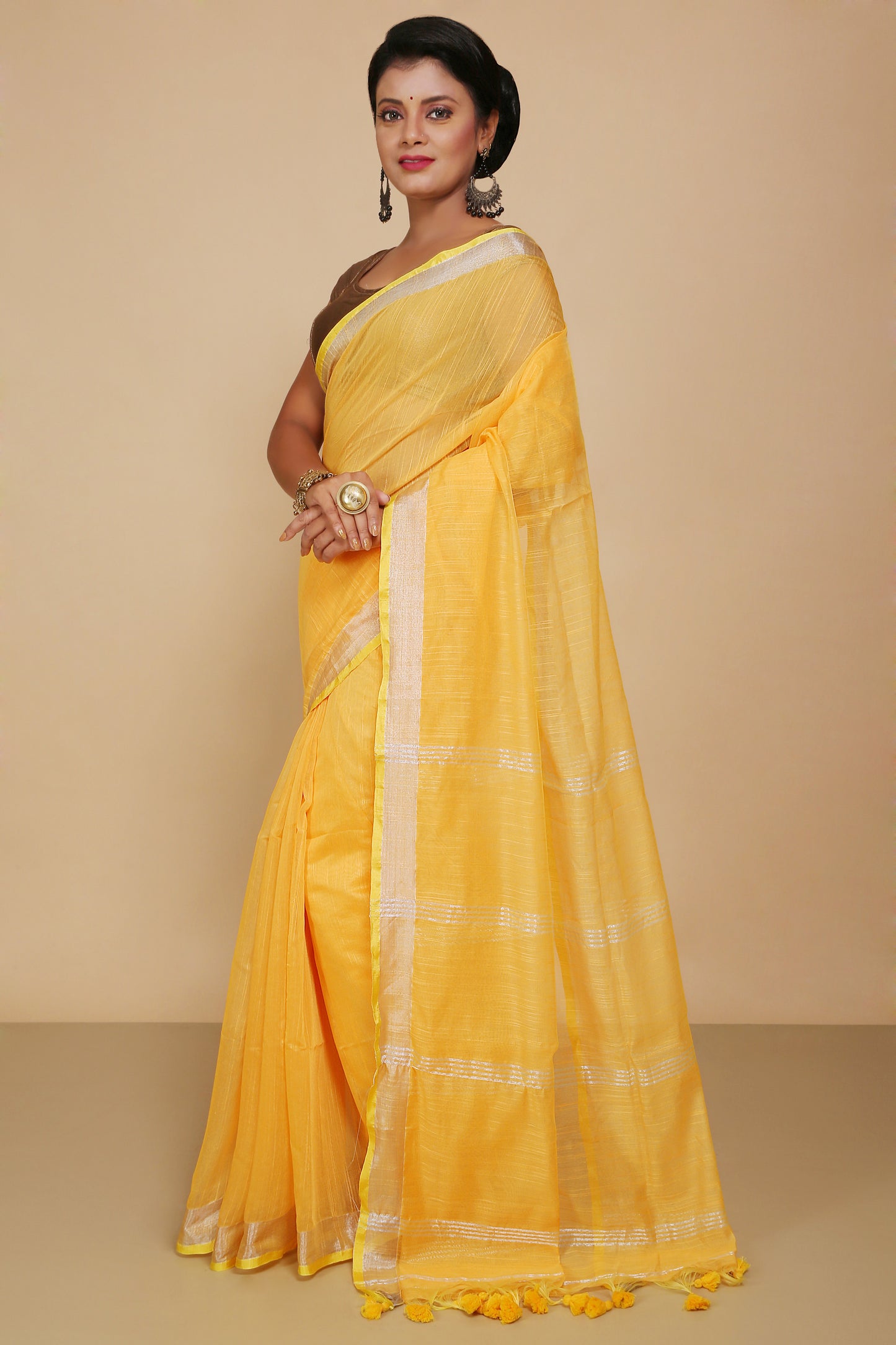 Traditional Indian Weaving Anchal Jari Cotton Check Saree With Blouse Piece (Yellow)