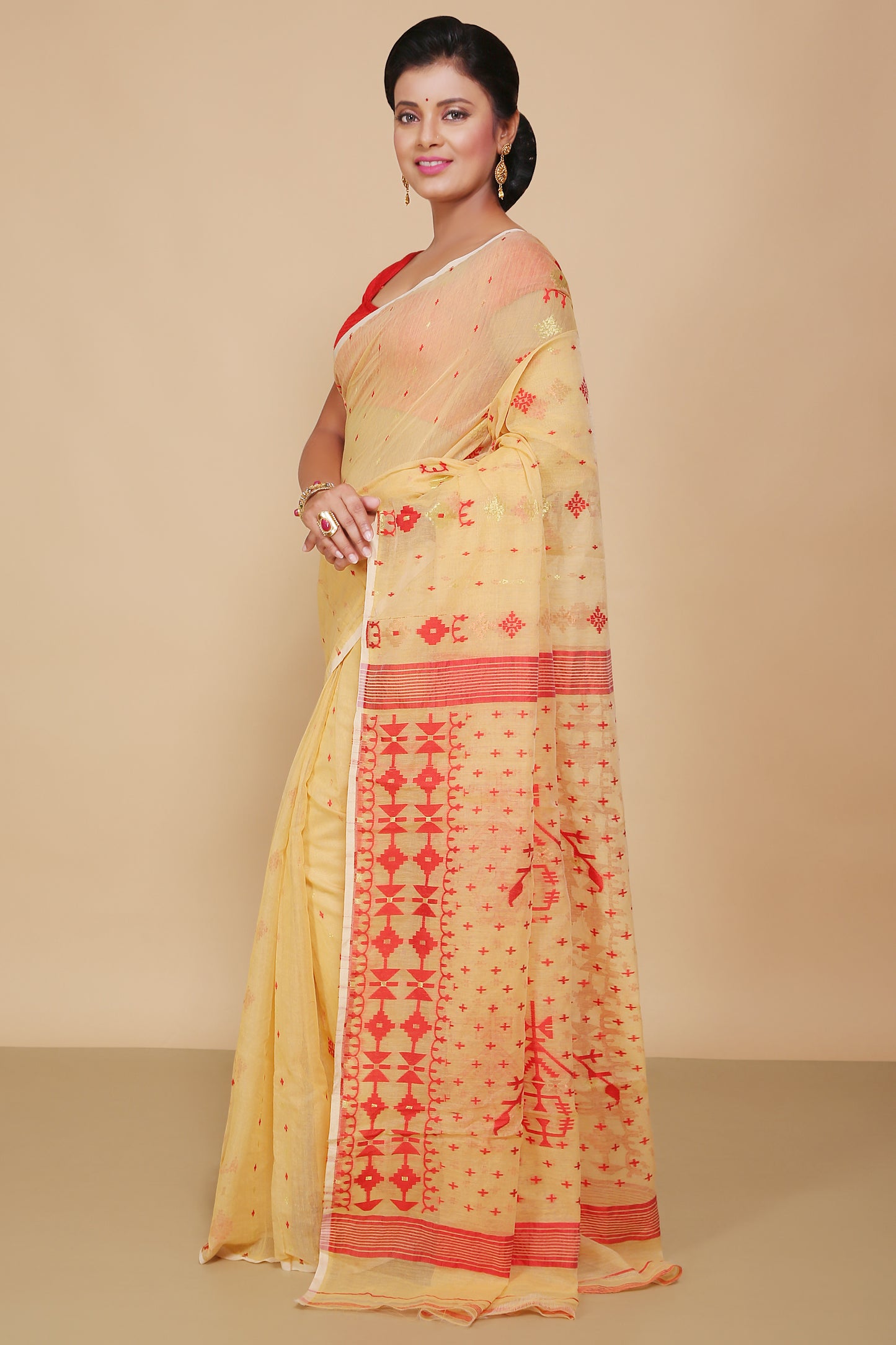 Mina work dhakai jamdani saree (Beige)