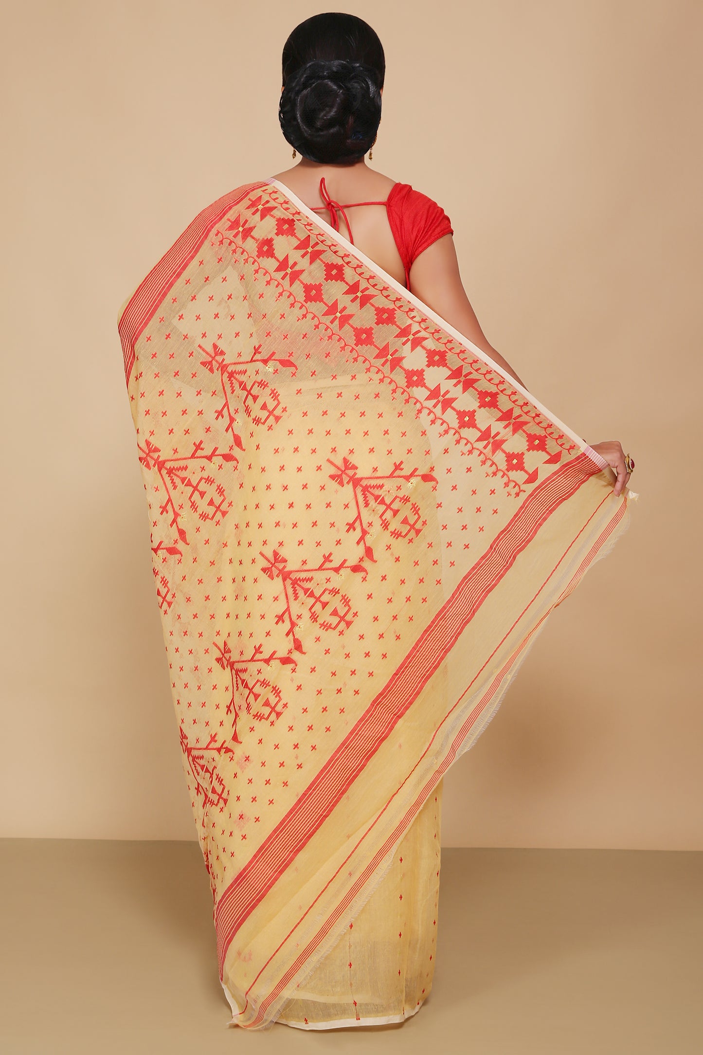 Mina work dhakai jamdani saree (Beige)