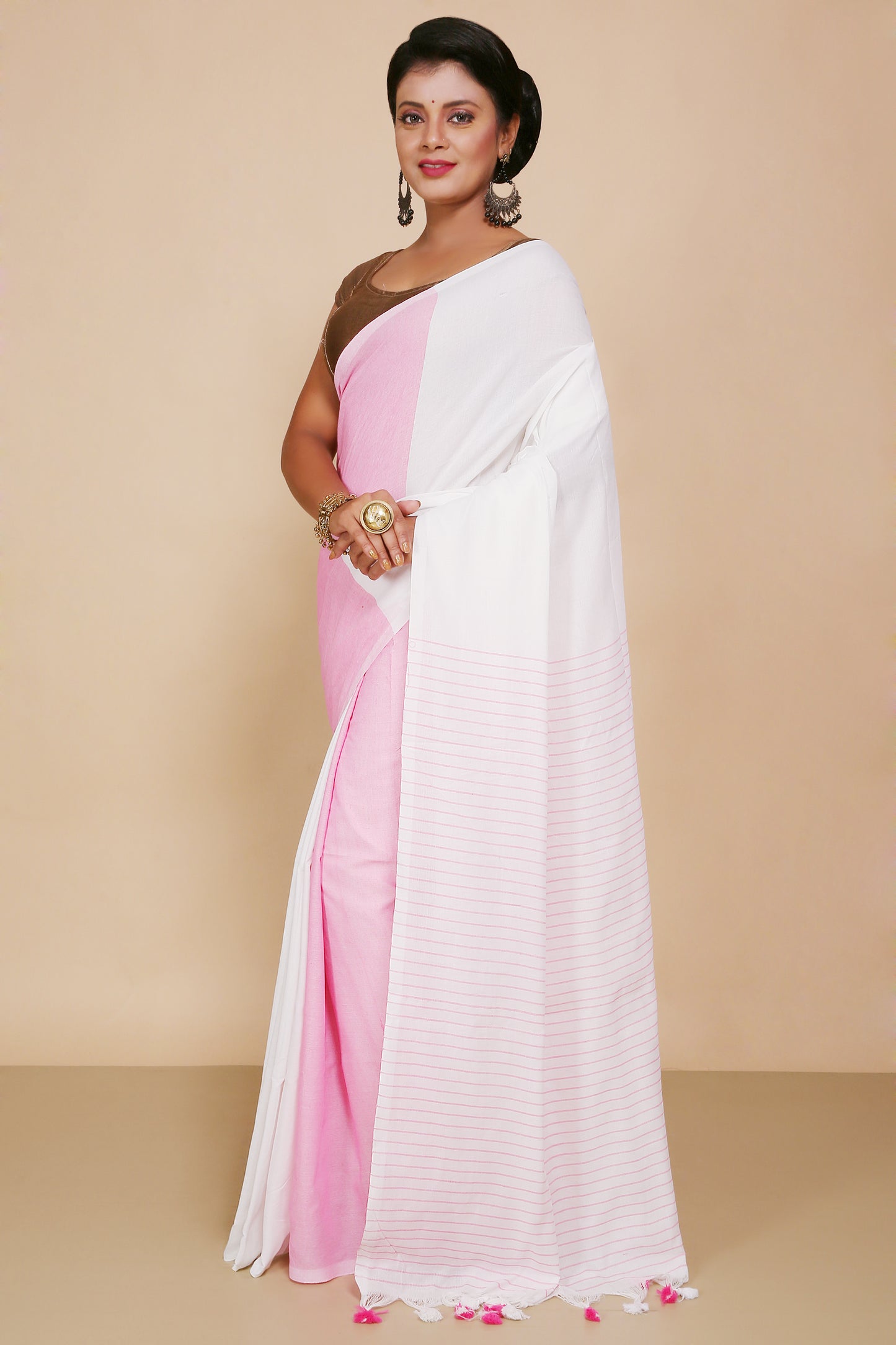 Cotton two-colour molmol Saree With Blouse Piece (White Pink)