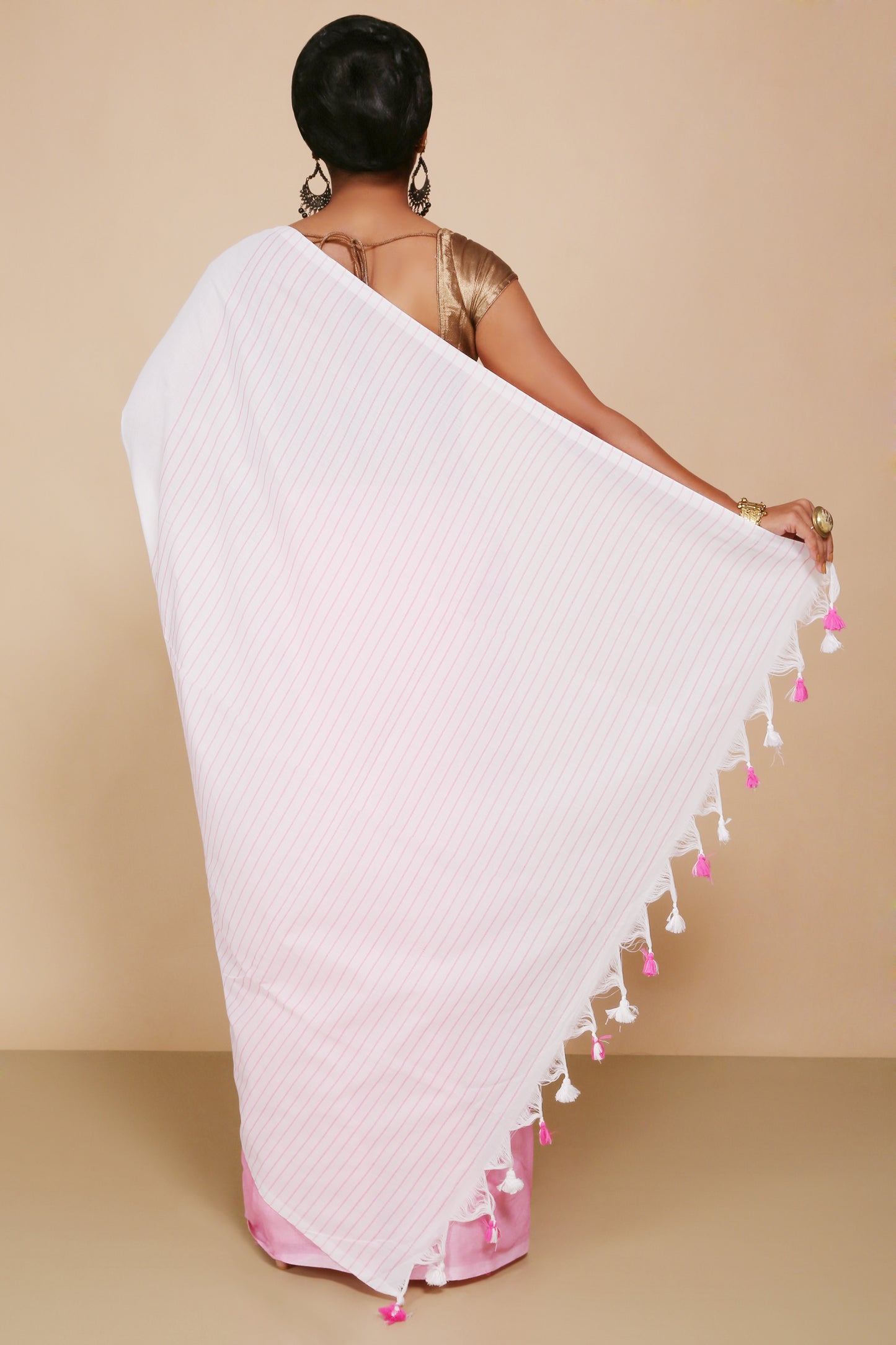 Cotton two-colour molmol Saree With Blouse Piece (White Pink)