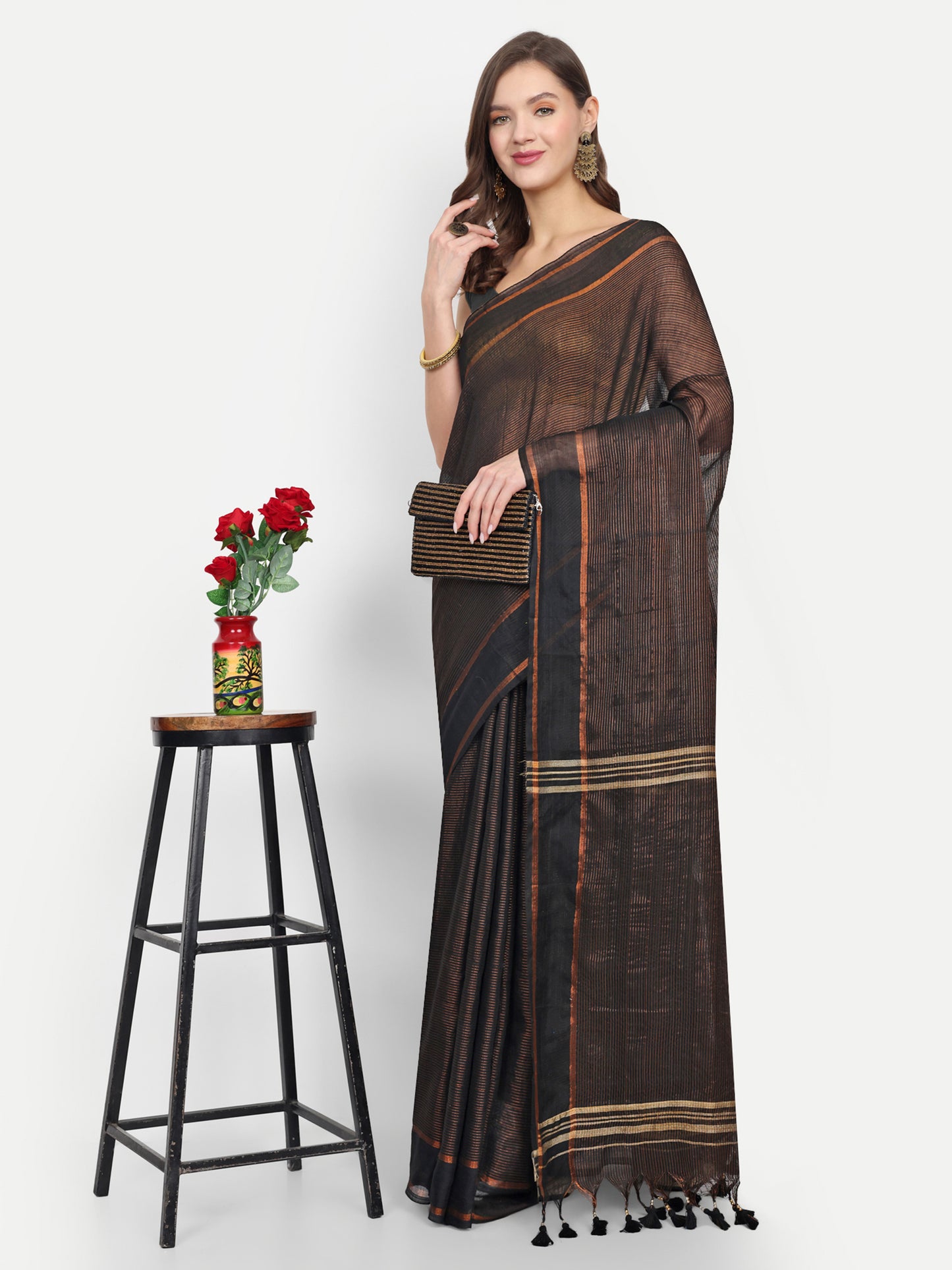 Cotton Jari Check Handloom Saree (Black)