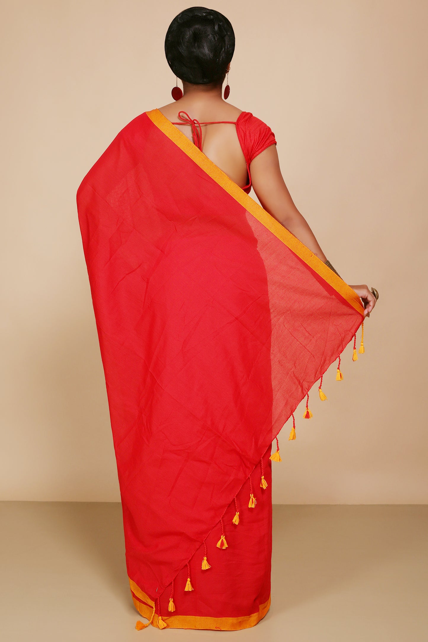 Handloom Cotton Border molmol Saree With Blouse Piece (Red)