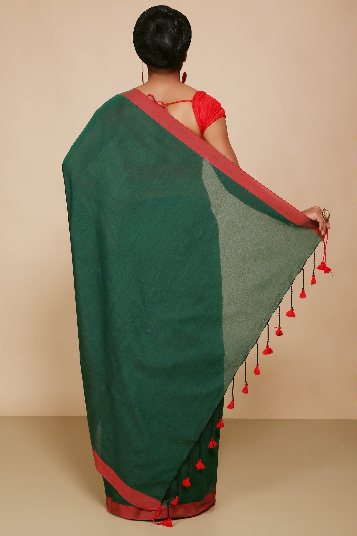 Handloom Cotton Border molmol Saree With Blouse Piece (Green)