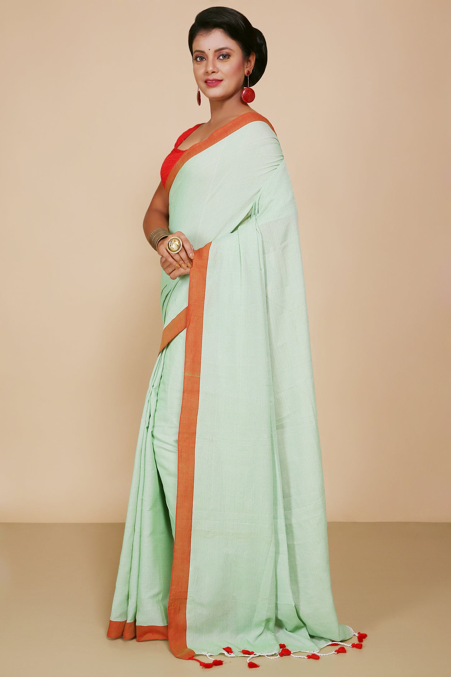 Handloom Cotton Border molmol Saree With Blouse Piece (Light Sky)