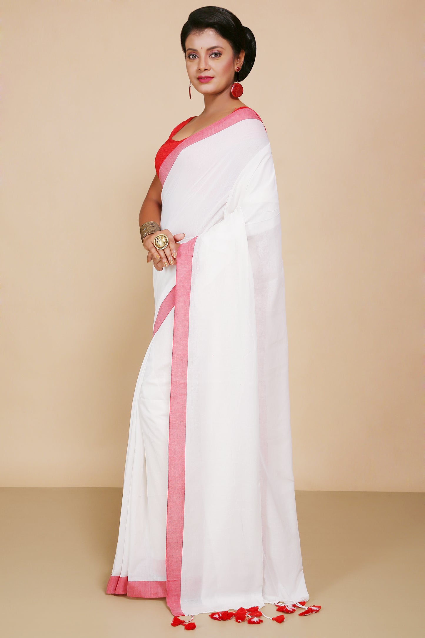 Handloom Cotton Border molmol Saree With Blouse Piece (White)