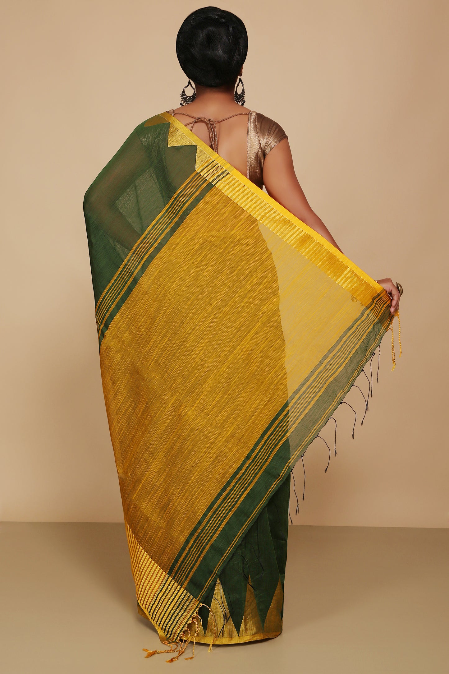 Traditional Indian Temple Border Silk Cotton Saree With Blouse Piece (Pesta)