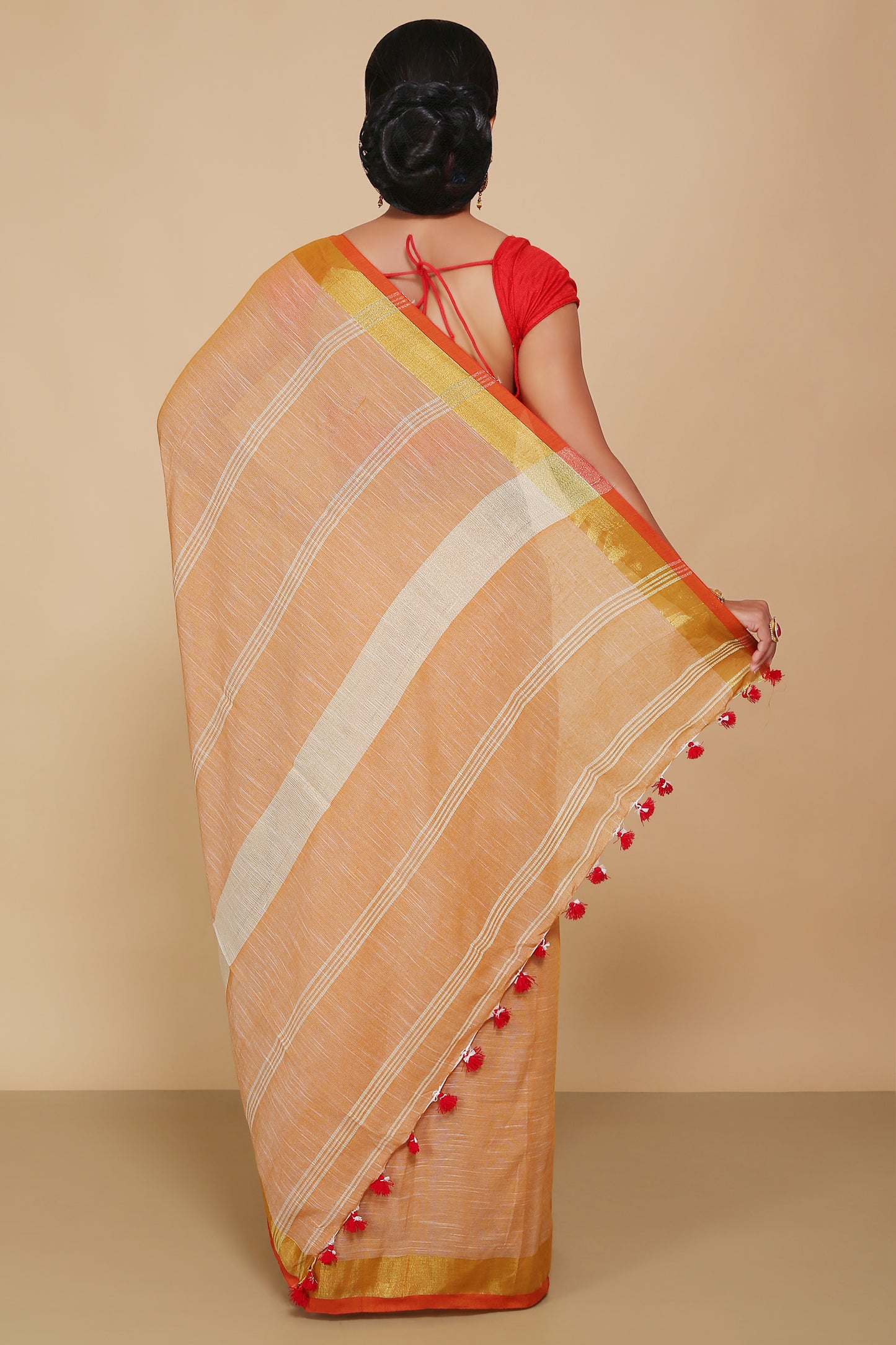 Lilen handloom jari check pallu saree (Beige)