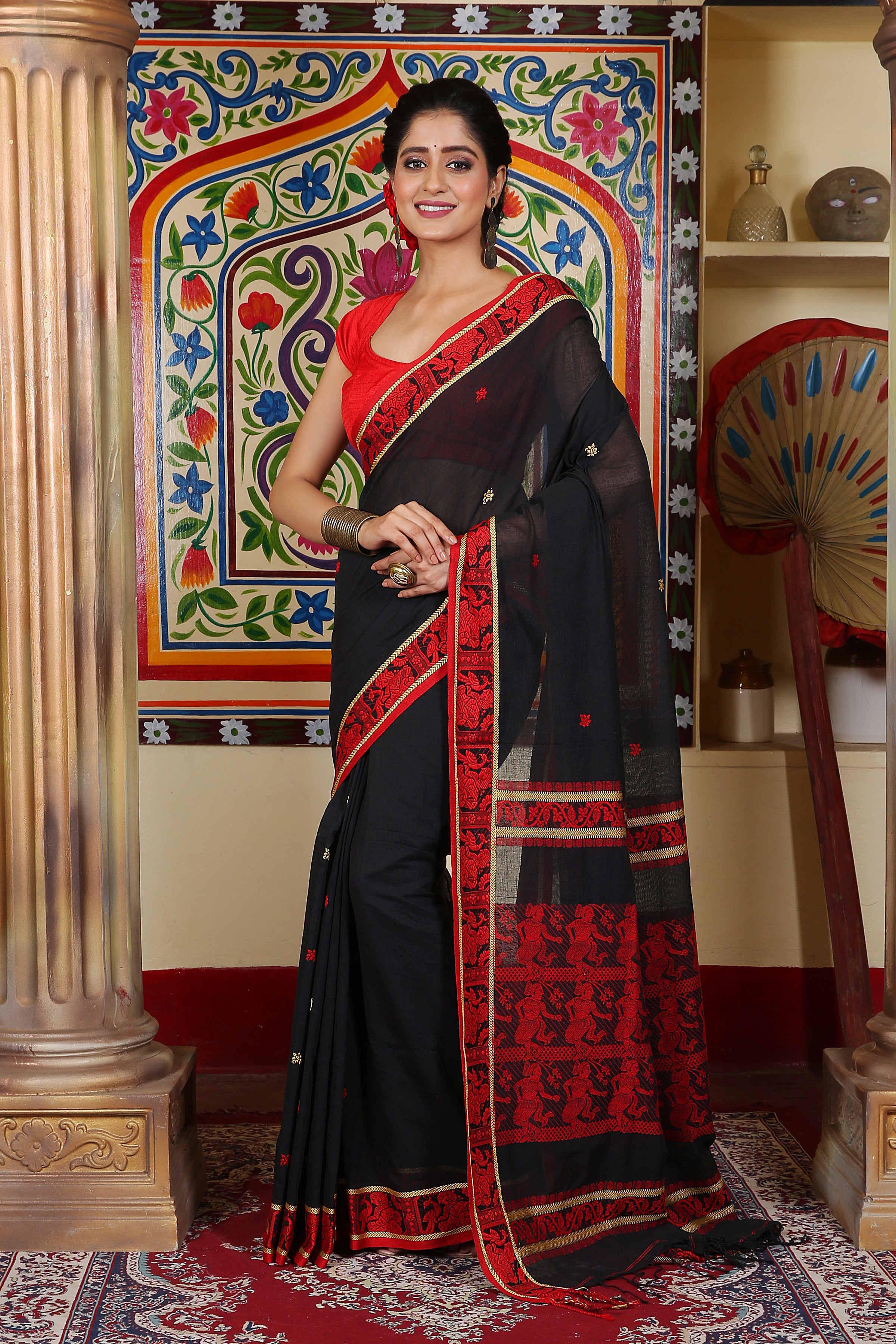 Intricate handwoven design Baluchuri cotton saree (Black)