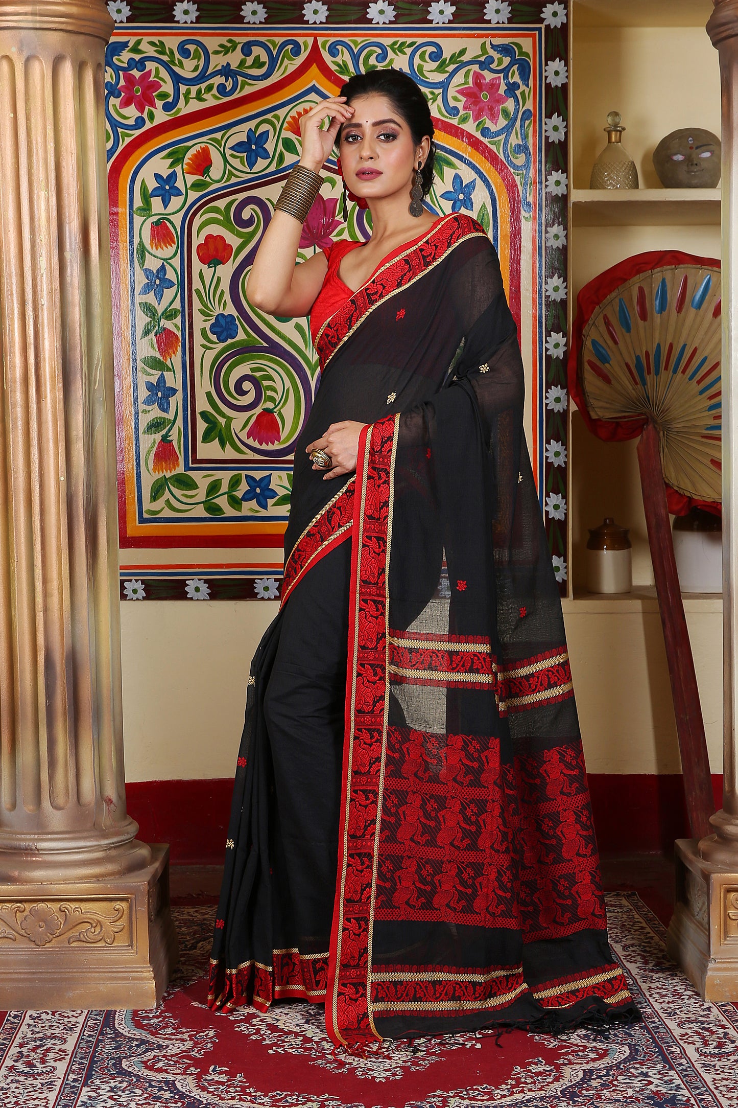 Intricate handwoven design Baluchuri cotton saree (Black)