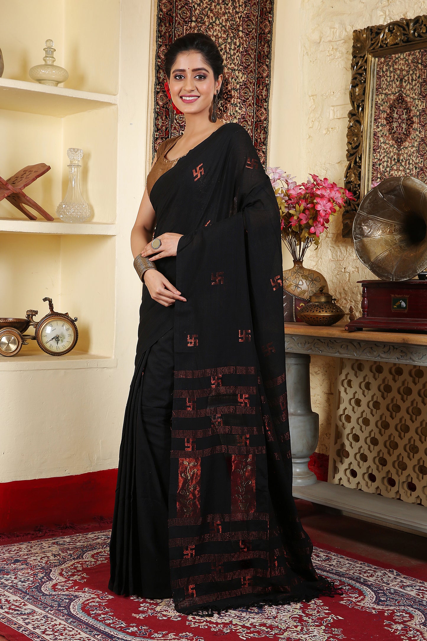 Jamdani weave pure cotton shastik saree (Black)