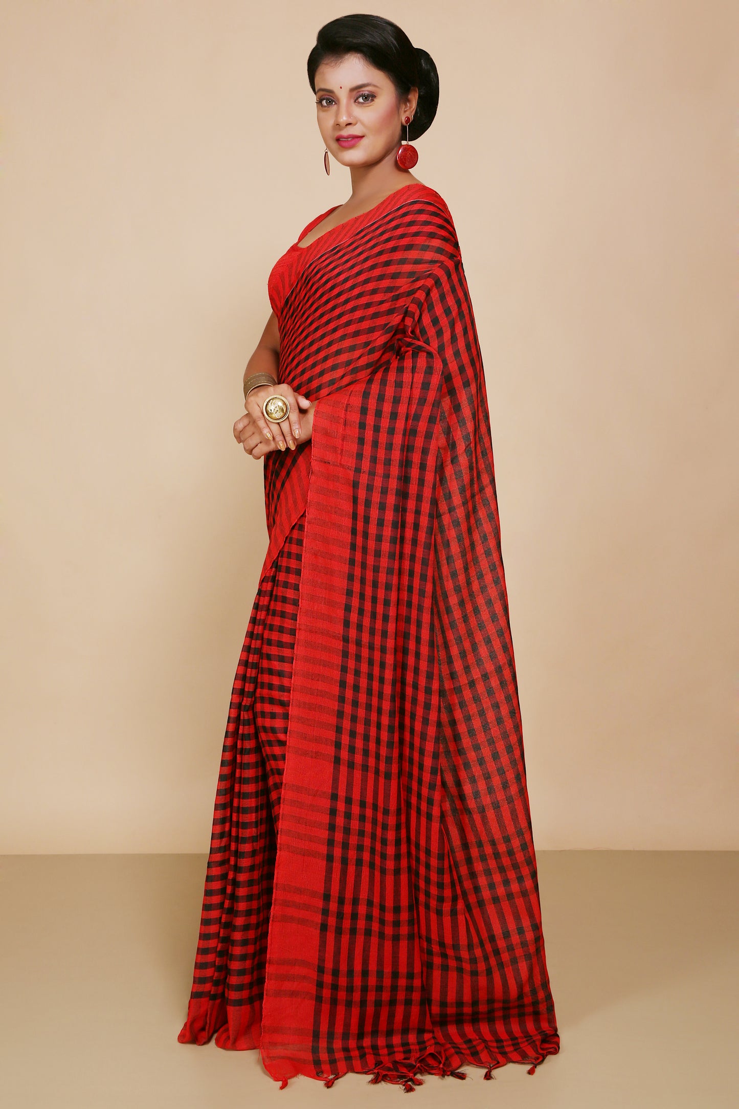 Cotton Check Saree With Blouse Piece (Red Black)